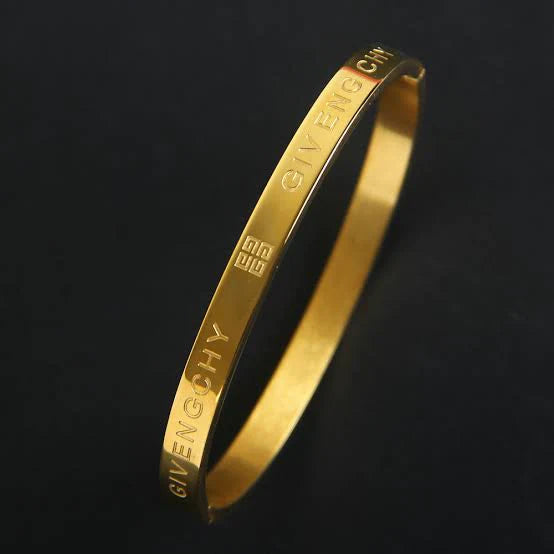 GIVENCHY Gold-Plated Bracelet in Stainless Steel – Luxe Elegance and Contemporary Design